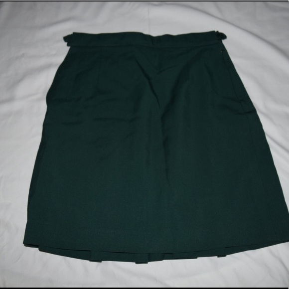 Dark Green Vintage Tennis Skirt - Picture 2 of 3